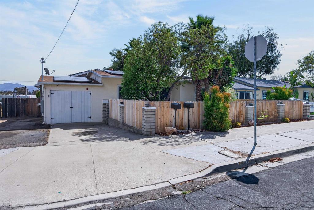 547 El Monte Road Property Photo 39