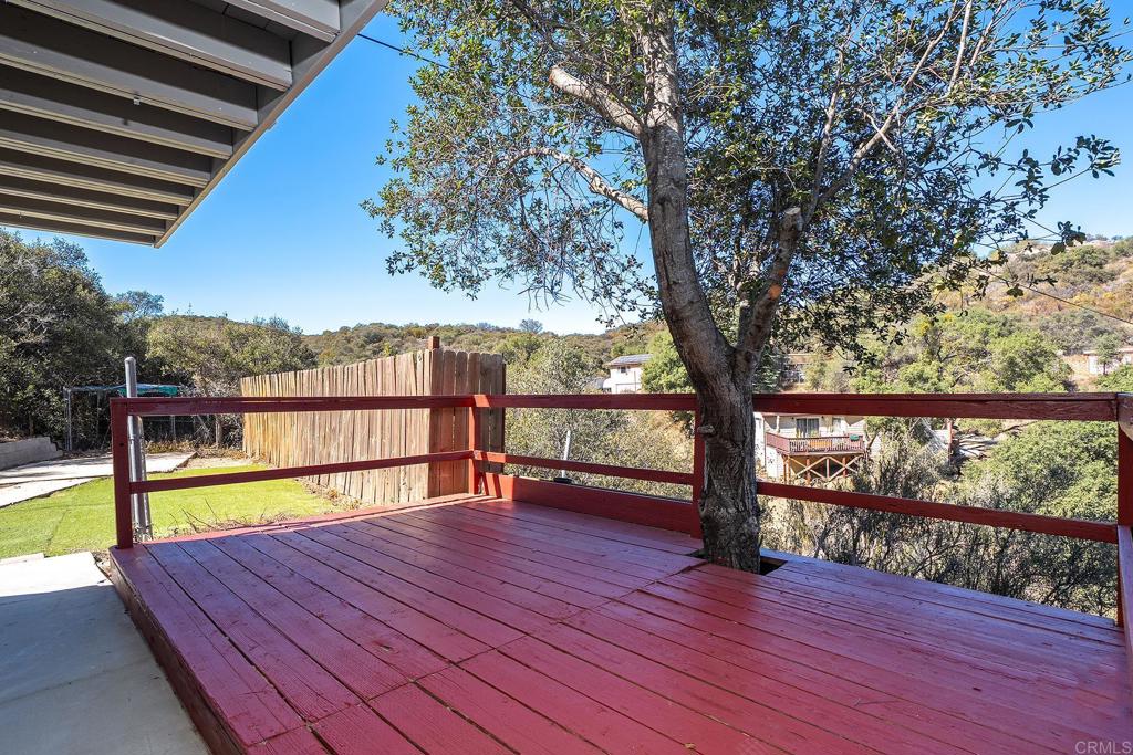 24541 Manzanita Dr Property Photo 33
