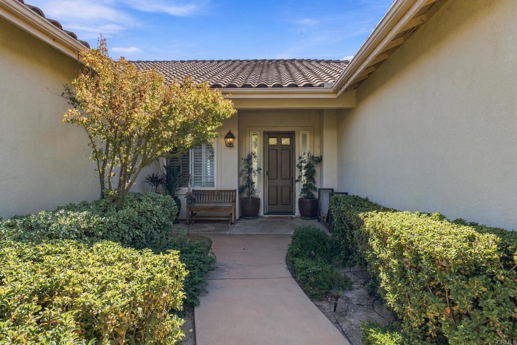 2167 Collomia Property Photo 4