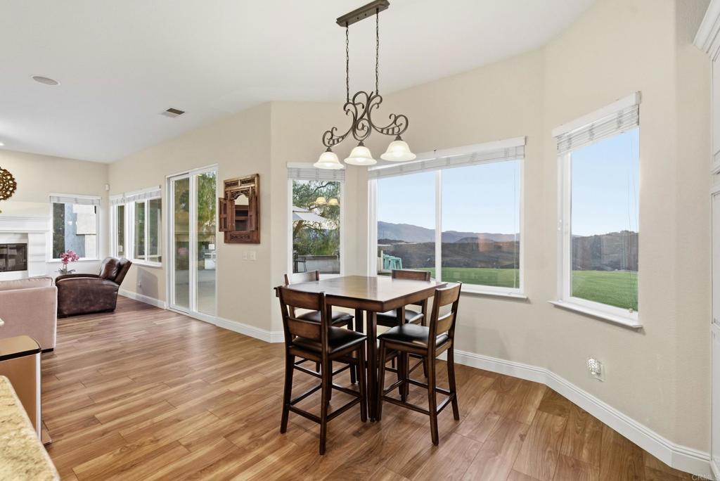 2167 Collomia Property Photo 11