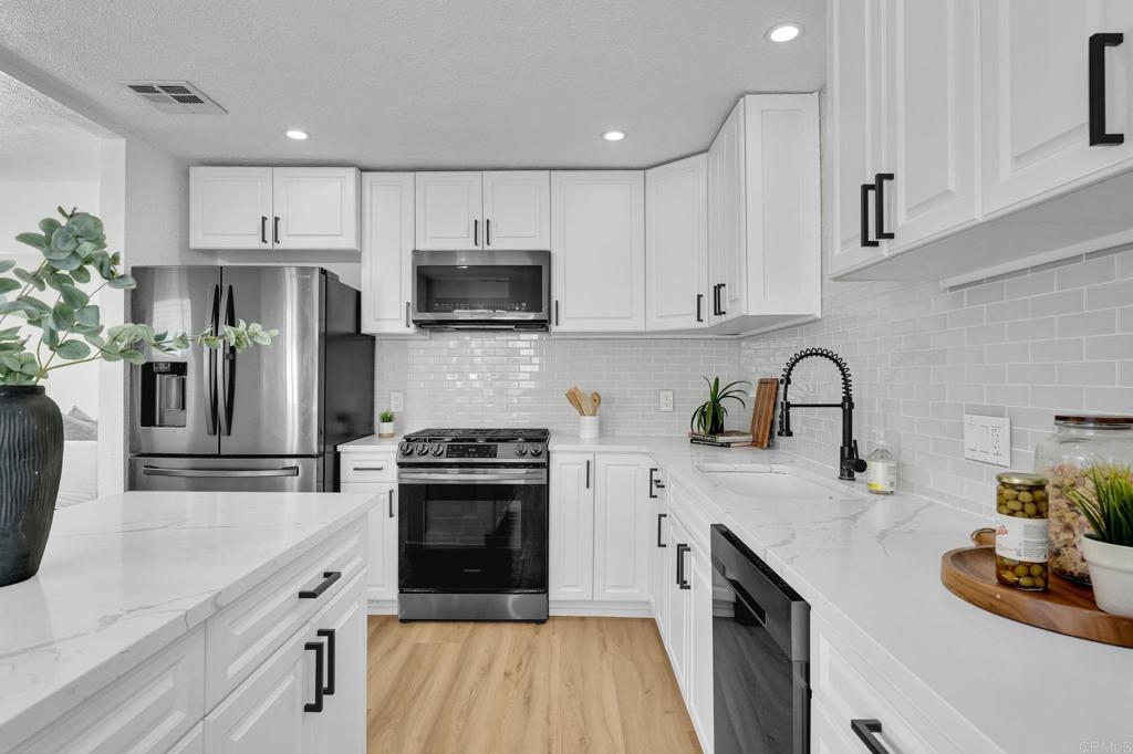 4667 60th Street Property Photo 10