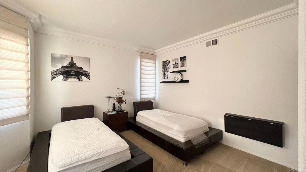 9679 Claiborne Square Property Photo 16
