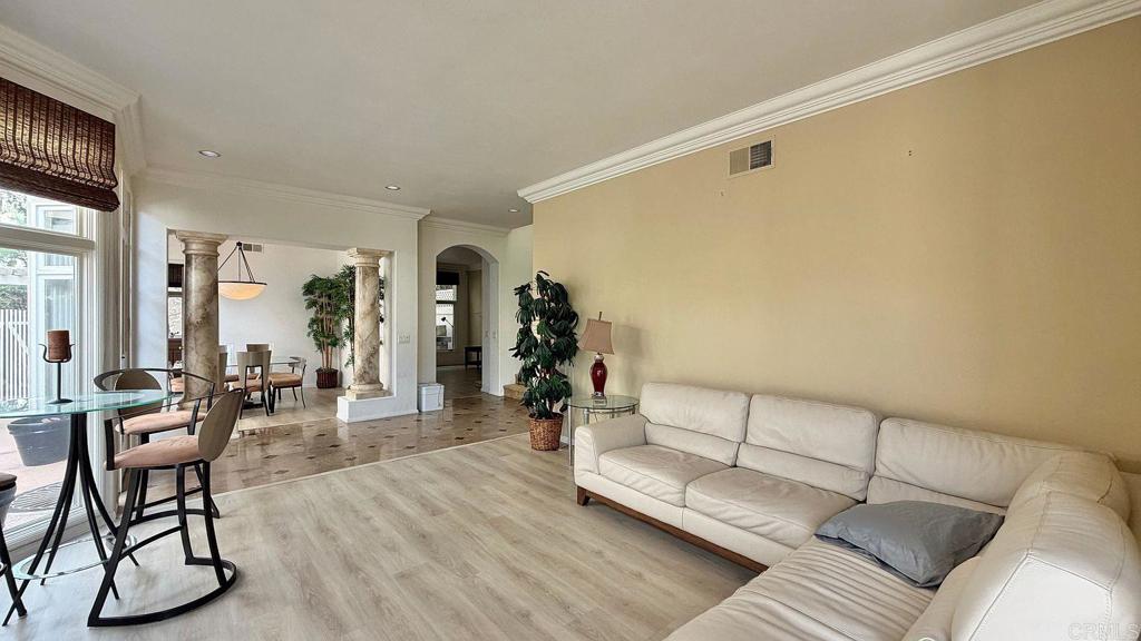 9679 Claiborne Square Property Photo 36