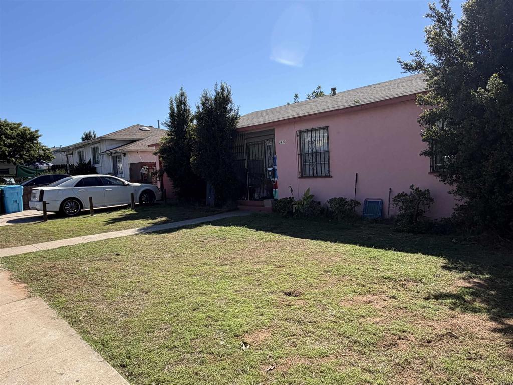 2432 34 Rancho Drive Property Photo 3