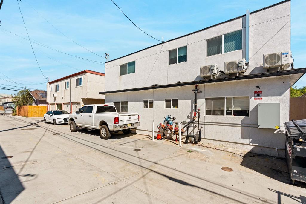 4576 4582 Felton Street Property Photo 29