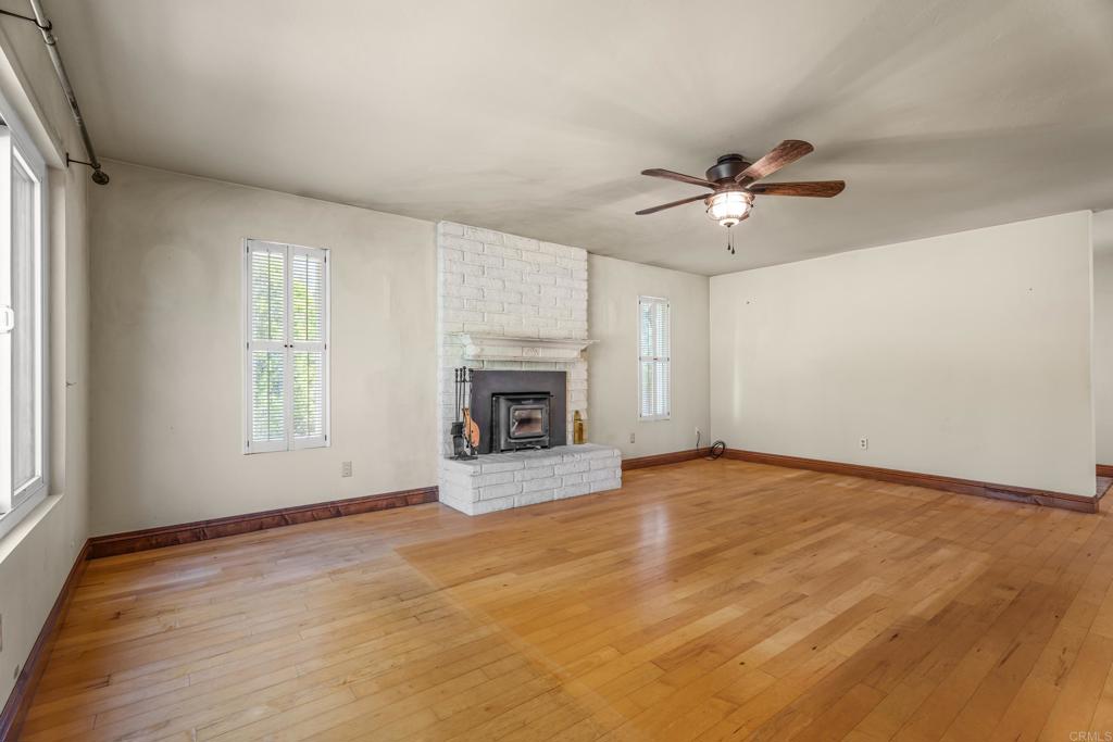 3042 Holly Rd Property Photo 19