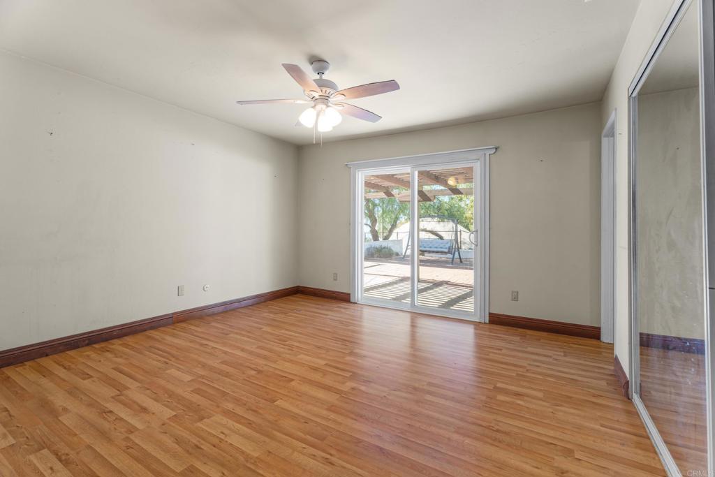 3042 Holly Rd Property Photo 27