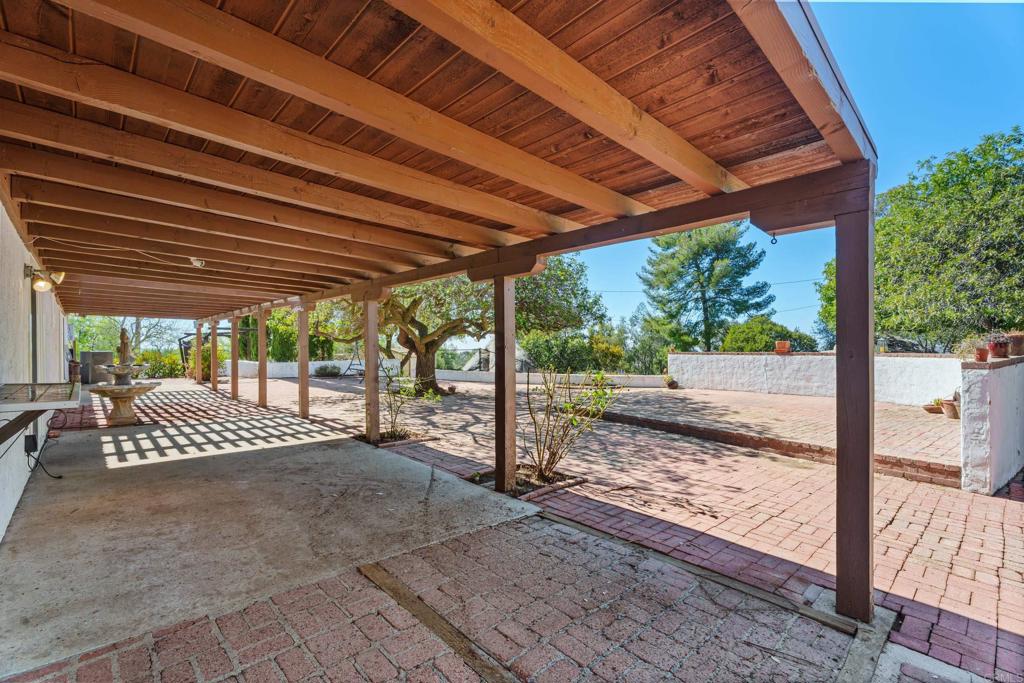 3042 Holly Rd Property Photo 33