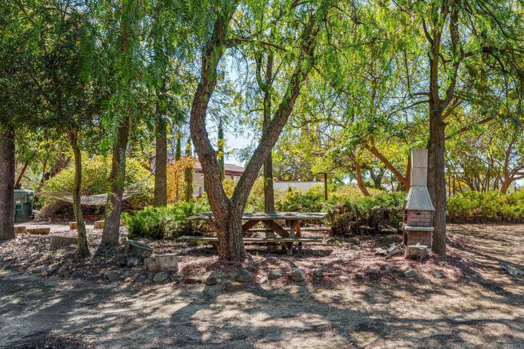 3042 Holly Rd Property Photo 41