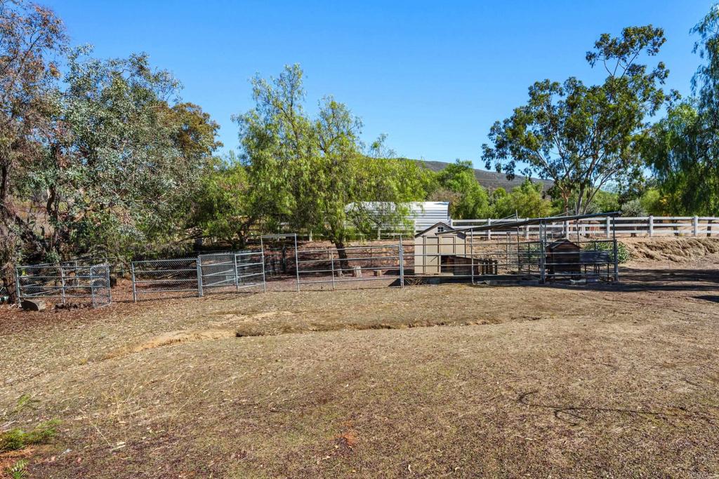 3042 Holly Rd Property Photo 44