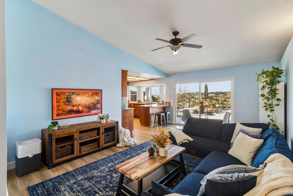 2018 Sonett Street Property Photo 8