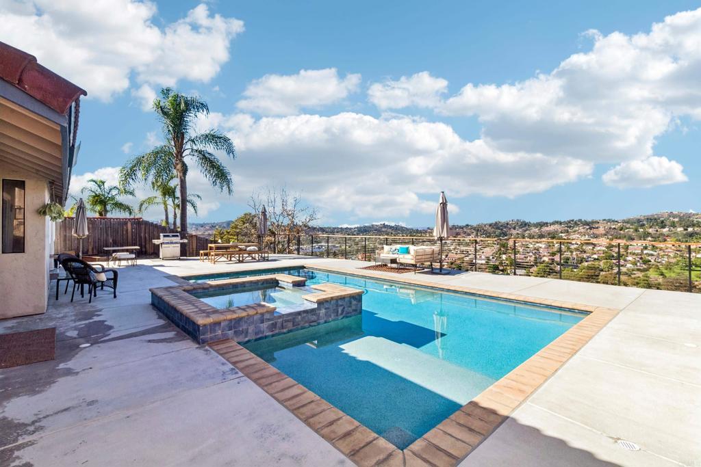 2018 Sonett Street Property Photo 33