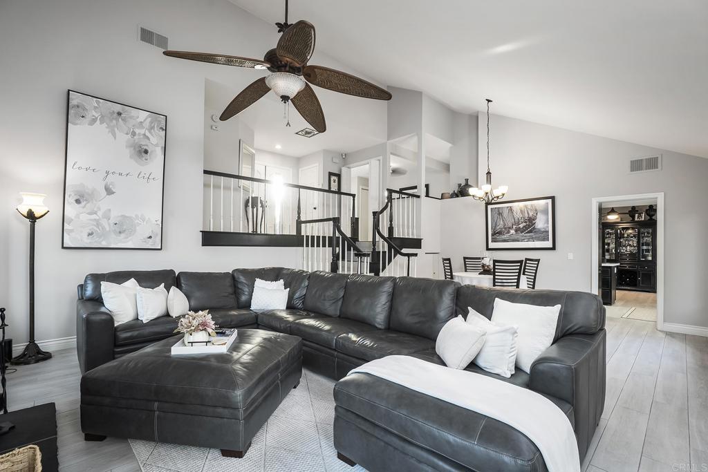1240 Foote Path Way Property Photo 4