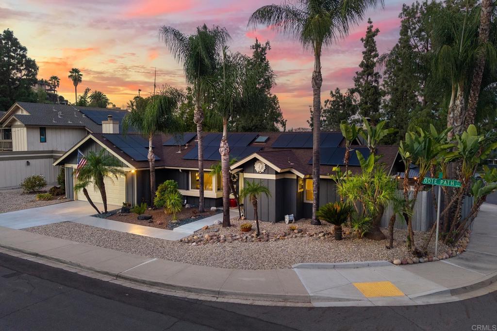 1240 Foote Path Way Property Photo 8