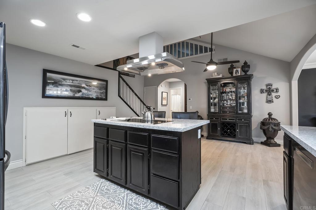 1240 Foote Path Way Property Photo 19