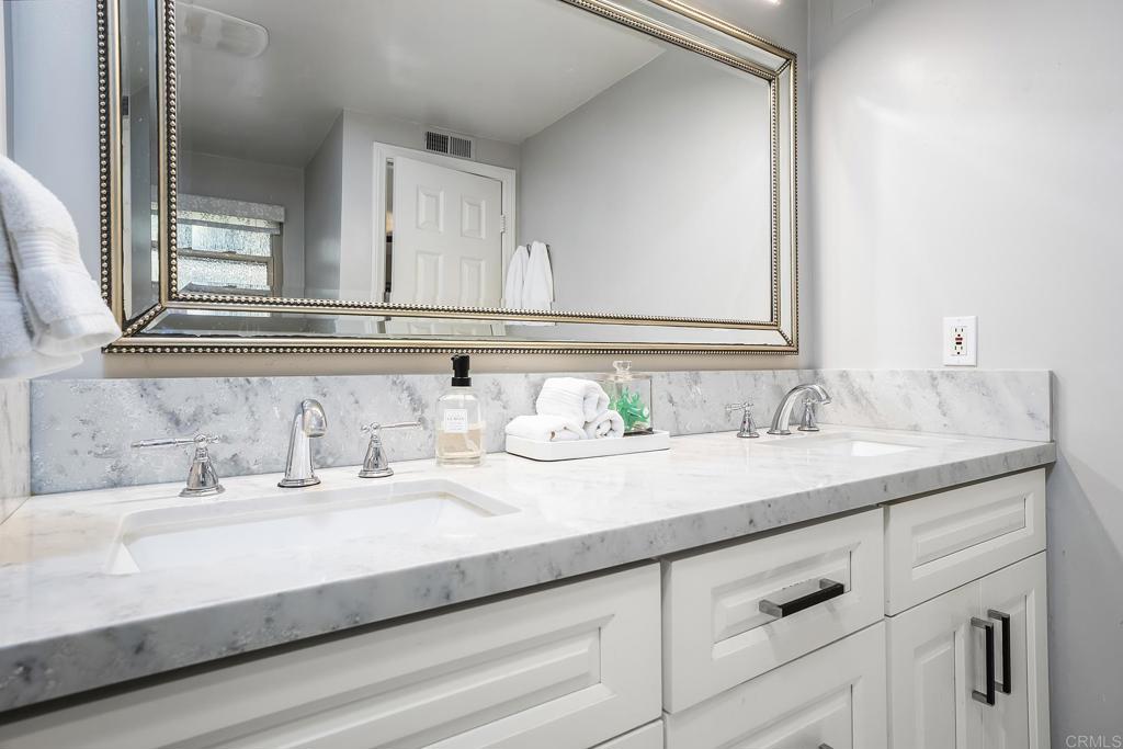 1240 Foote Path Way Property Photo 28
