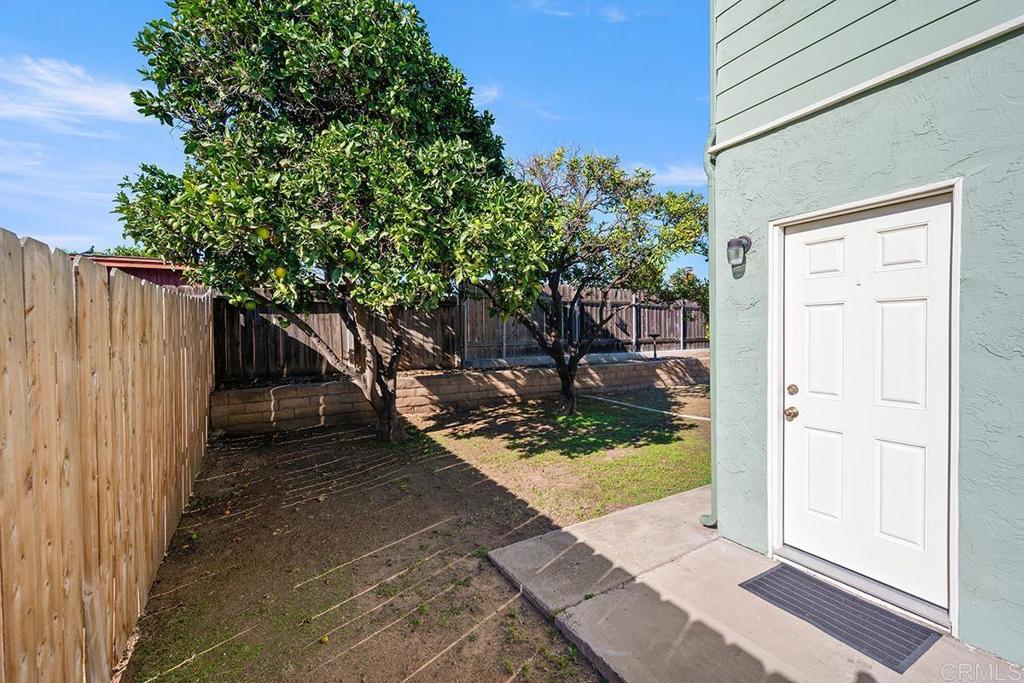 305 E Oxford Street Property Photo 35