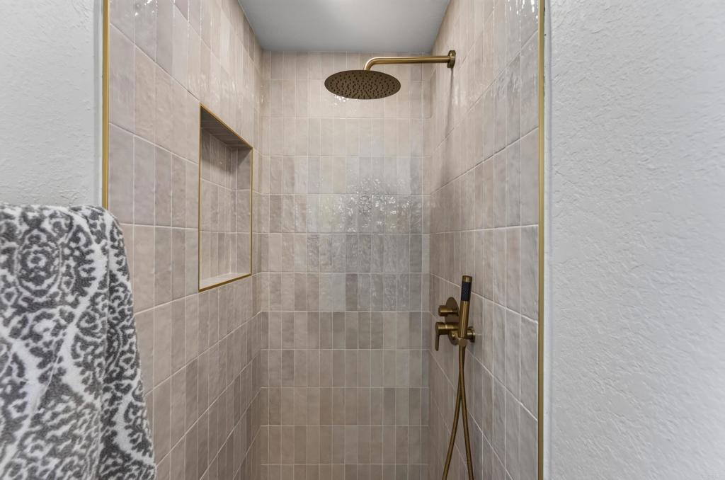 5228 Augustana Place Property Photo 29