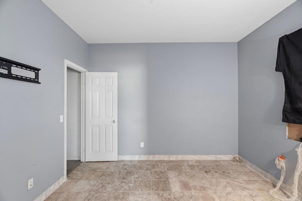 978 Cornflower Drive Property Photo 7