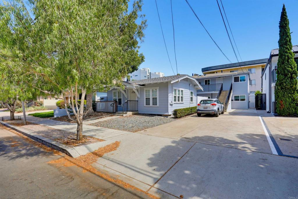 4217 21 3rd Avenue Property Photo 1