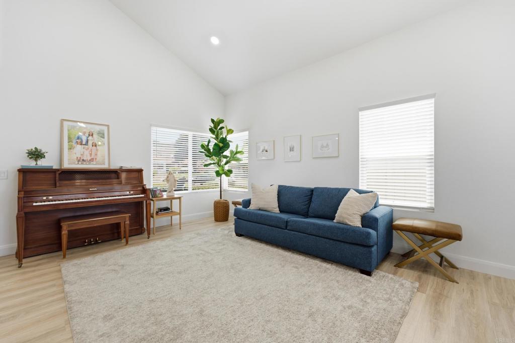 14582 Meadowrun Street Property Photo 3
