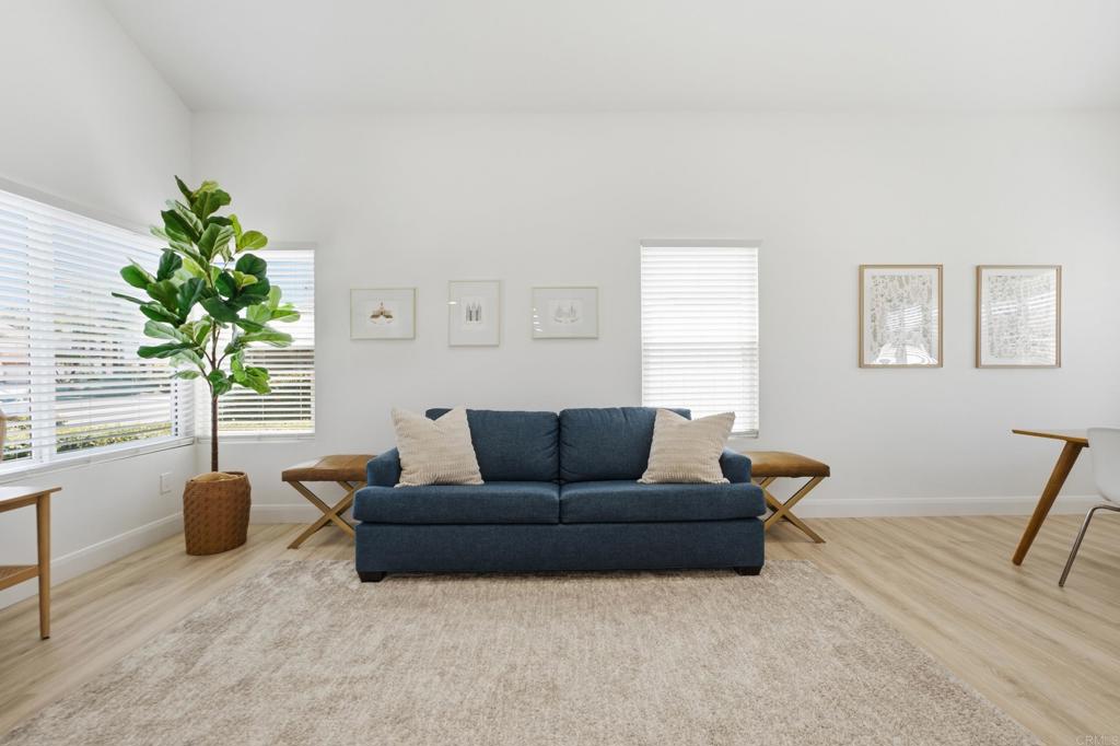 14582 Meadowrun Street Property Photo 6