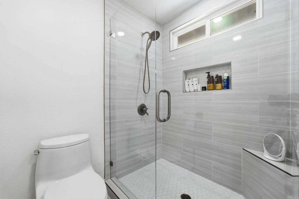 14582 Meadowrun Street Property Photo 24