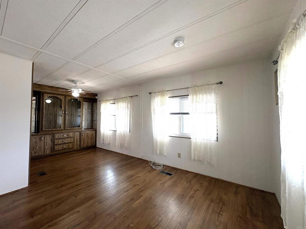 1174 E Main St 173 Property Photo 9