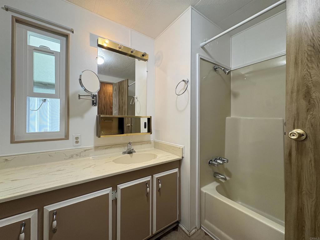 1174 E Main St 173 Property Photo 20