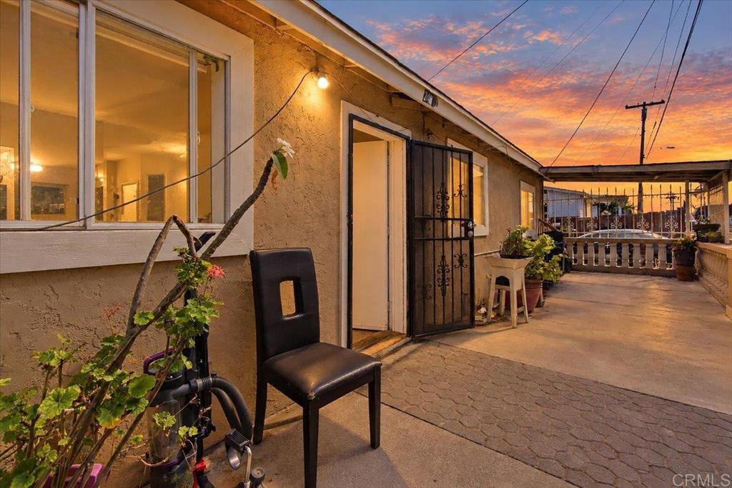 2415 Van Ness Avenue Property Photo 1