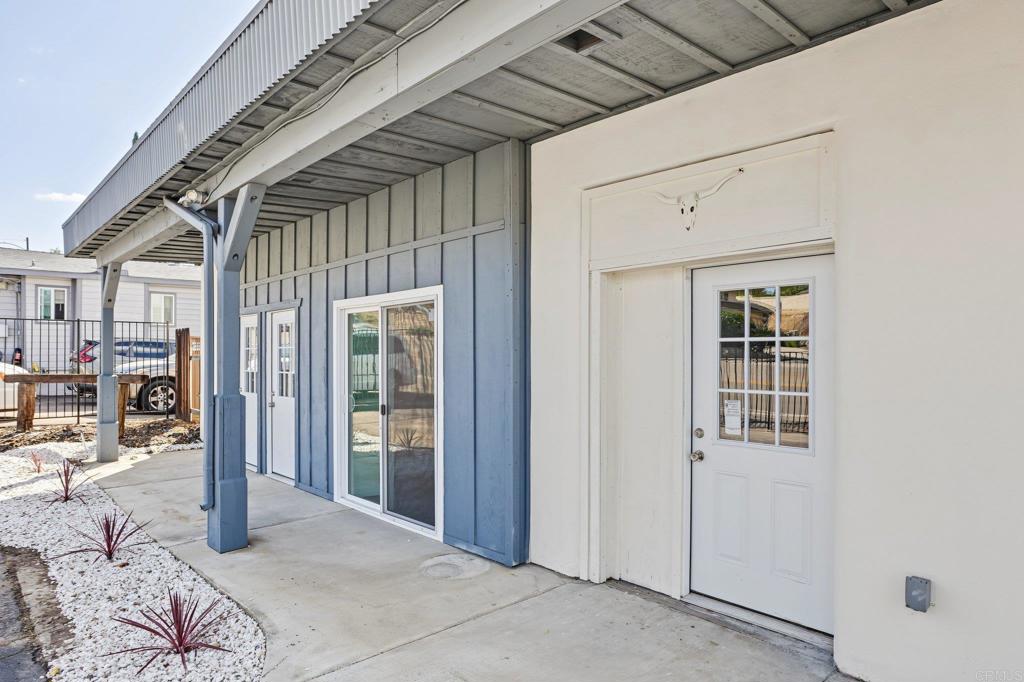 9242 Winter Gardens Blvd Property Photo 1