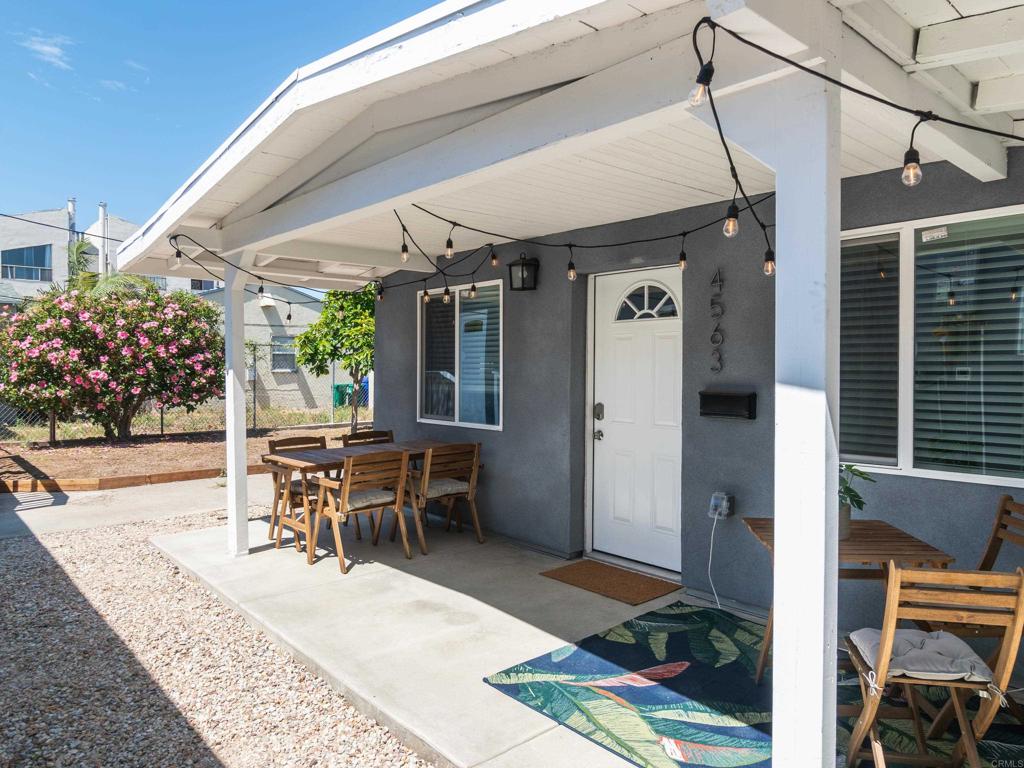 4563 67 51st Street Property Photo 19