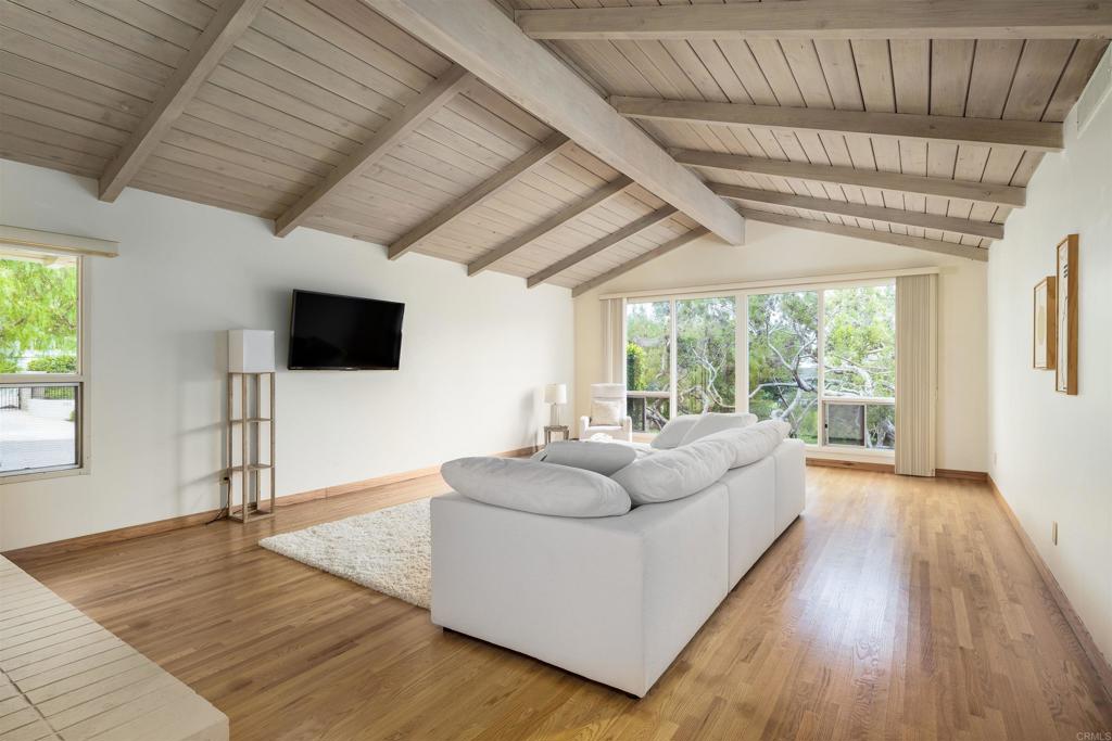 1444 Rodeo Dr. Property Photo 20