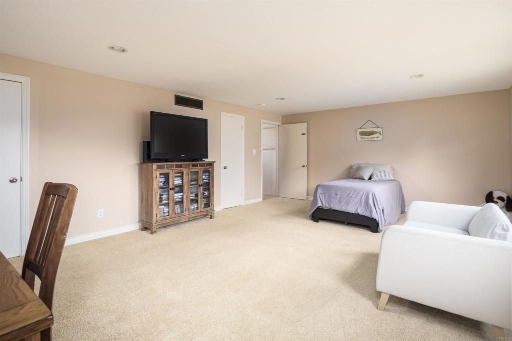 1444 Rodeo Dr. Property Photo 39