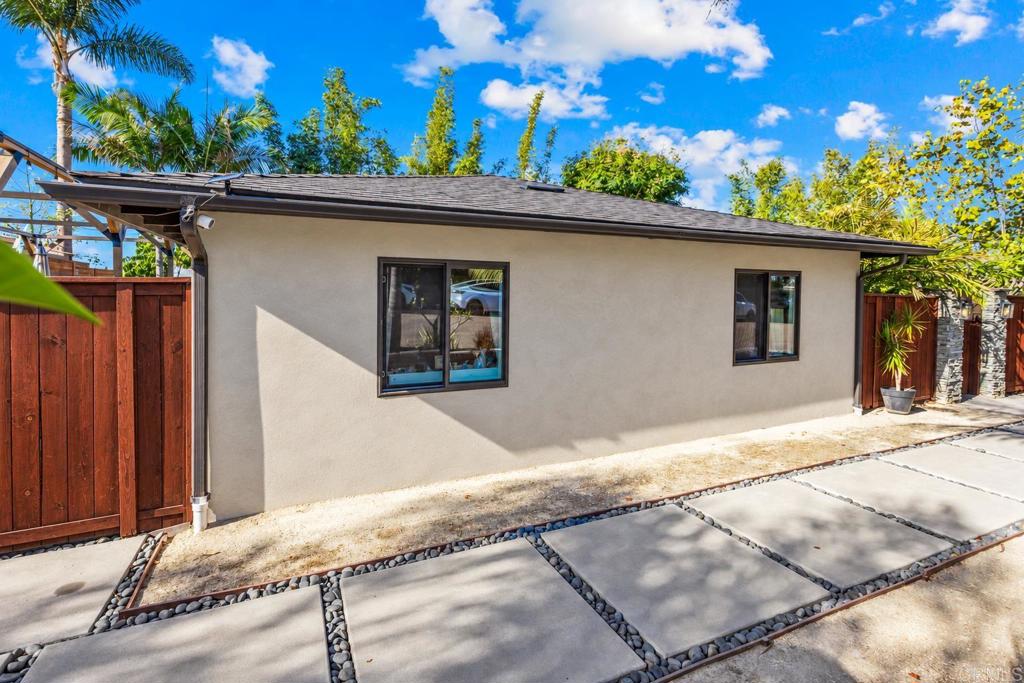 1639 Mountain View Avenue Property Photo 4