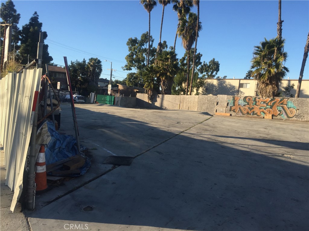1415 Anaheim Street Property Photo 18