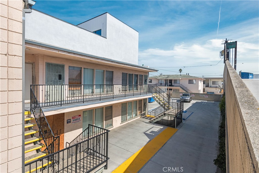 13420 Hawthorne Boulevard Property Photo 3