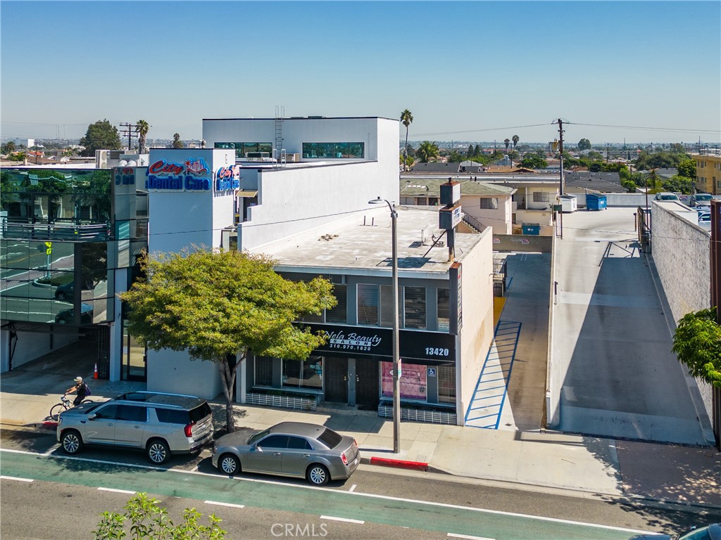 13420 Hawthorne Boulevard Property Photo 17