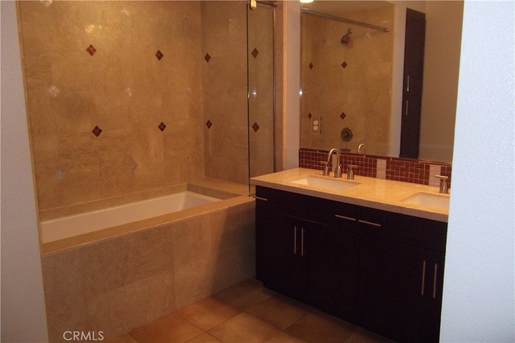 2349 Jefferson Street 203 Property Photo 10