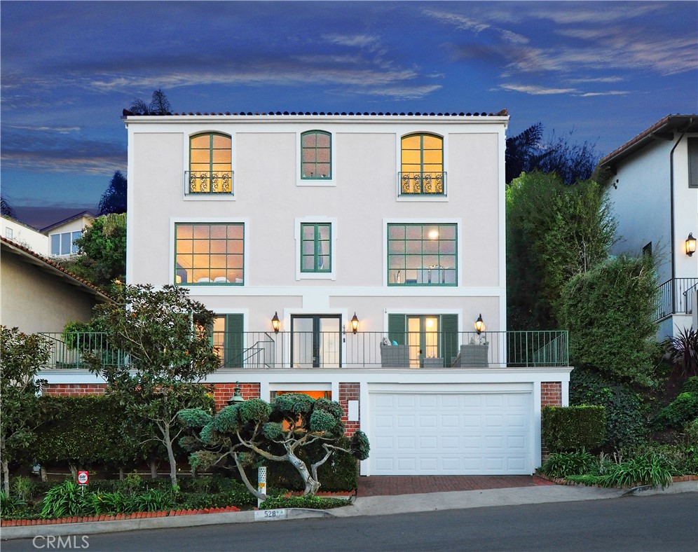 528 Via Almar Property Photo 2