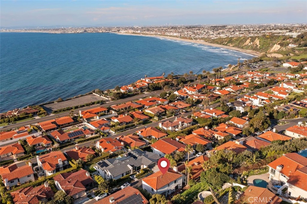528 Via Almar Property Photo 4