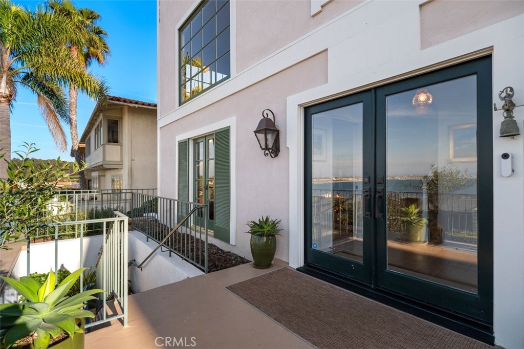 528 Via Almar Property Photo 8