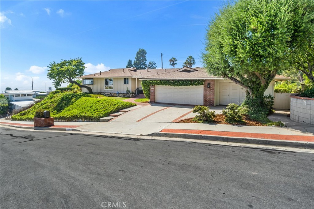 32215 Schooner Drive Property Photo 2