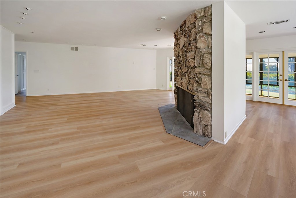 32215 Schooner Drive Property Photo 6