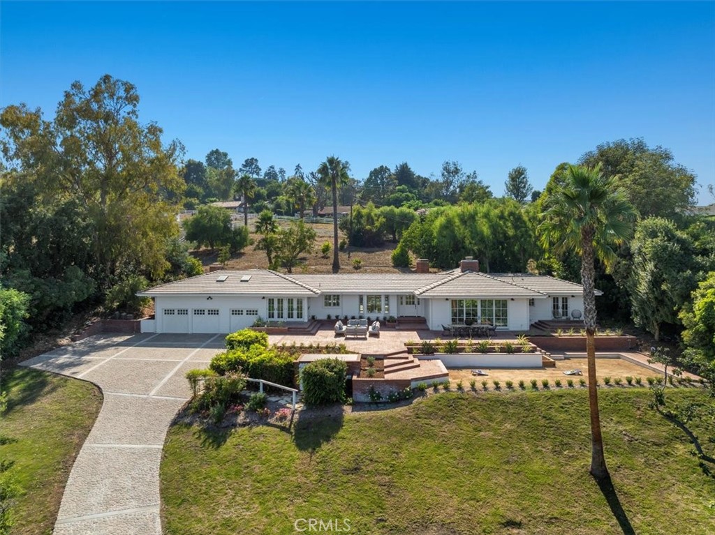 1 Outrider Road Property Photo 10