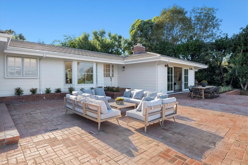 1 Outrider Road Property Photo 36