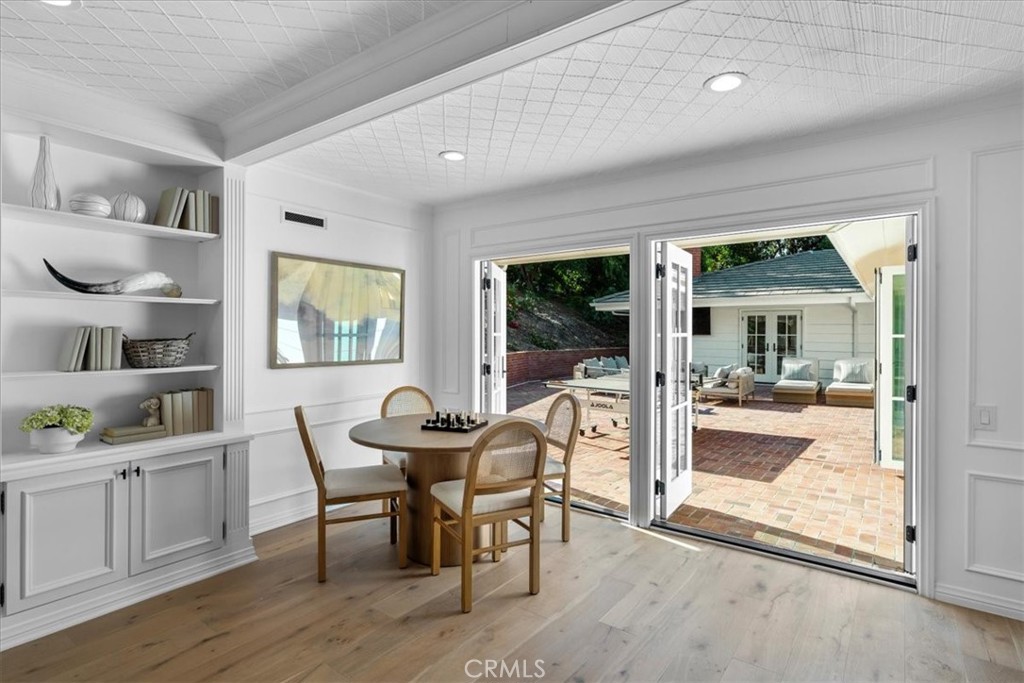 1 Outrider Road Property Photo 41
