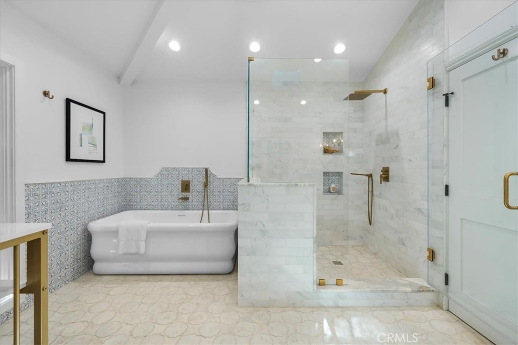 1 Outrider Road Property Photo 60