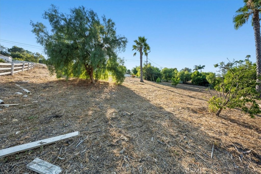 1 Outrider Road Property Photo 64