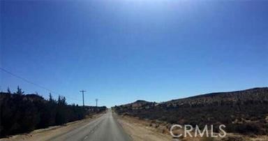 7494 Mojave Tropico Rd Property Photo 5